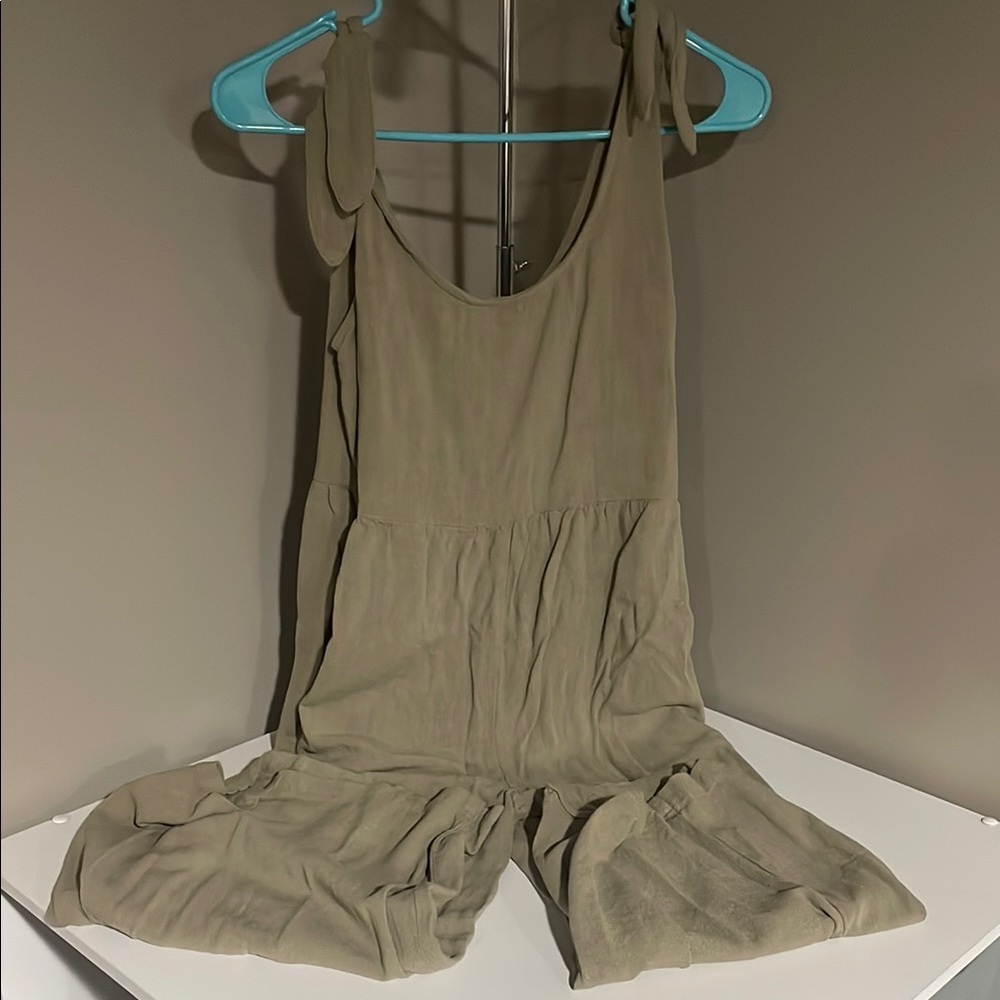 Olive Green Sleeveless Jumpsuit